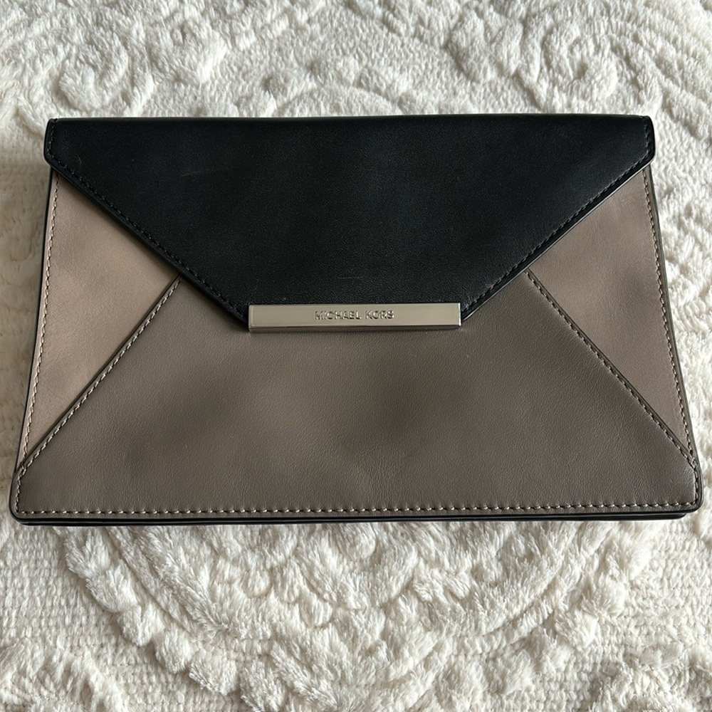 MICHAEL Michael Kors Clutch Evening Envelope Shoulder Handbag w/Chain Leather